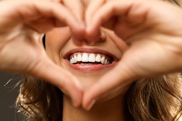 How Does  Collagen Keep Your Teeth & Gums Strong? - Vitauthority