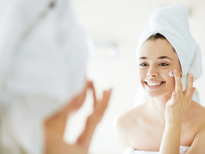 How to Layer Your Morning Skincare Routine (7 Simple Steps!) - Vitauthority
